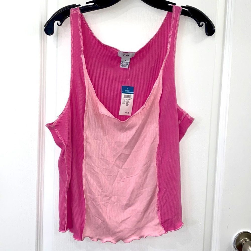 Cute Pink Patchy Tank Top - NWT💕
